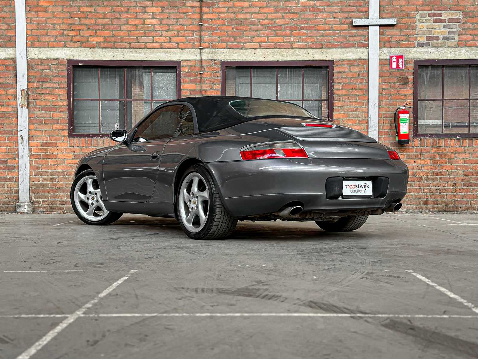 Porsche 911 Carrera Cabriolet 3.4 996 300pk 2001 Youngtimer