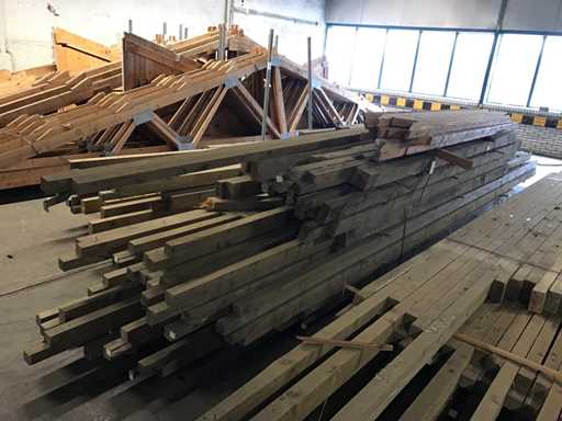 Grinzi de pardoseal? din molid (82x)