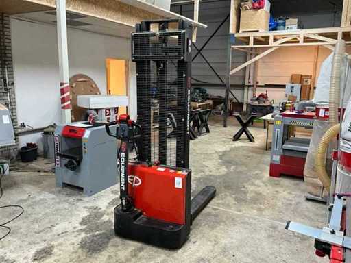 2022 EP Equipment EST122 Stacker
