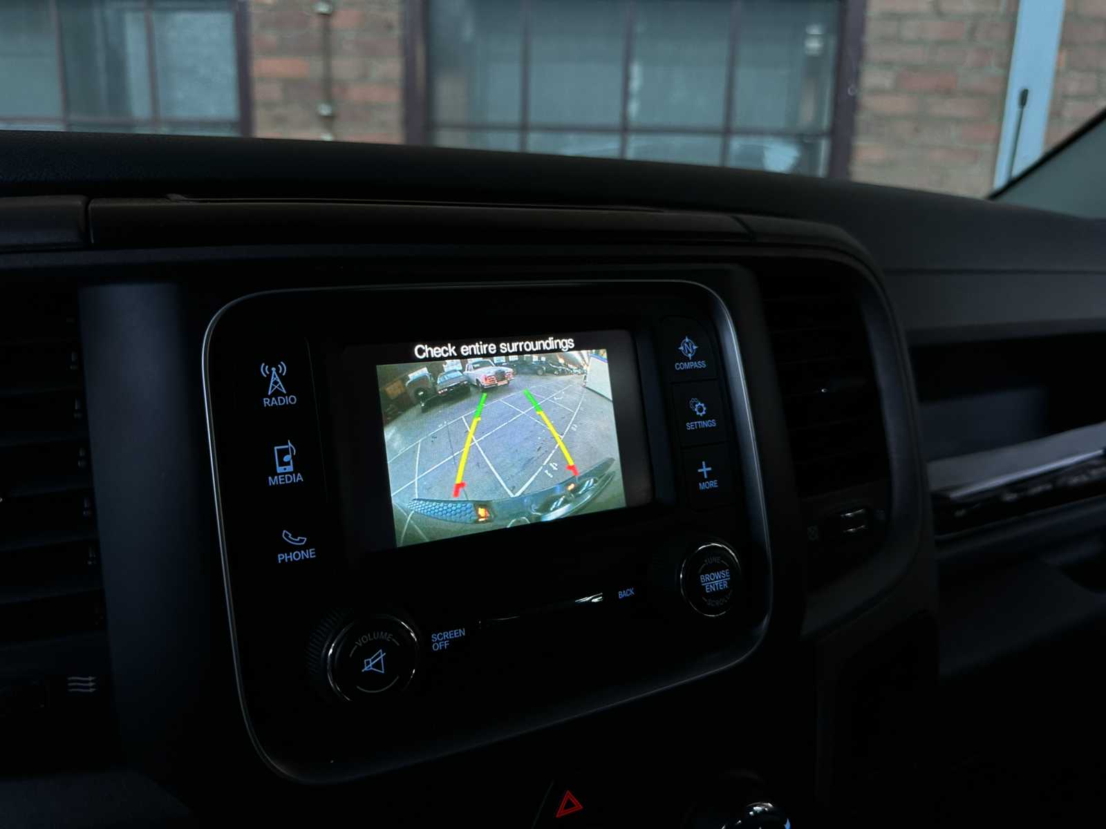 Dodge Ram 1500 5.7 Hemi V8 2018 6-seater