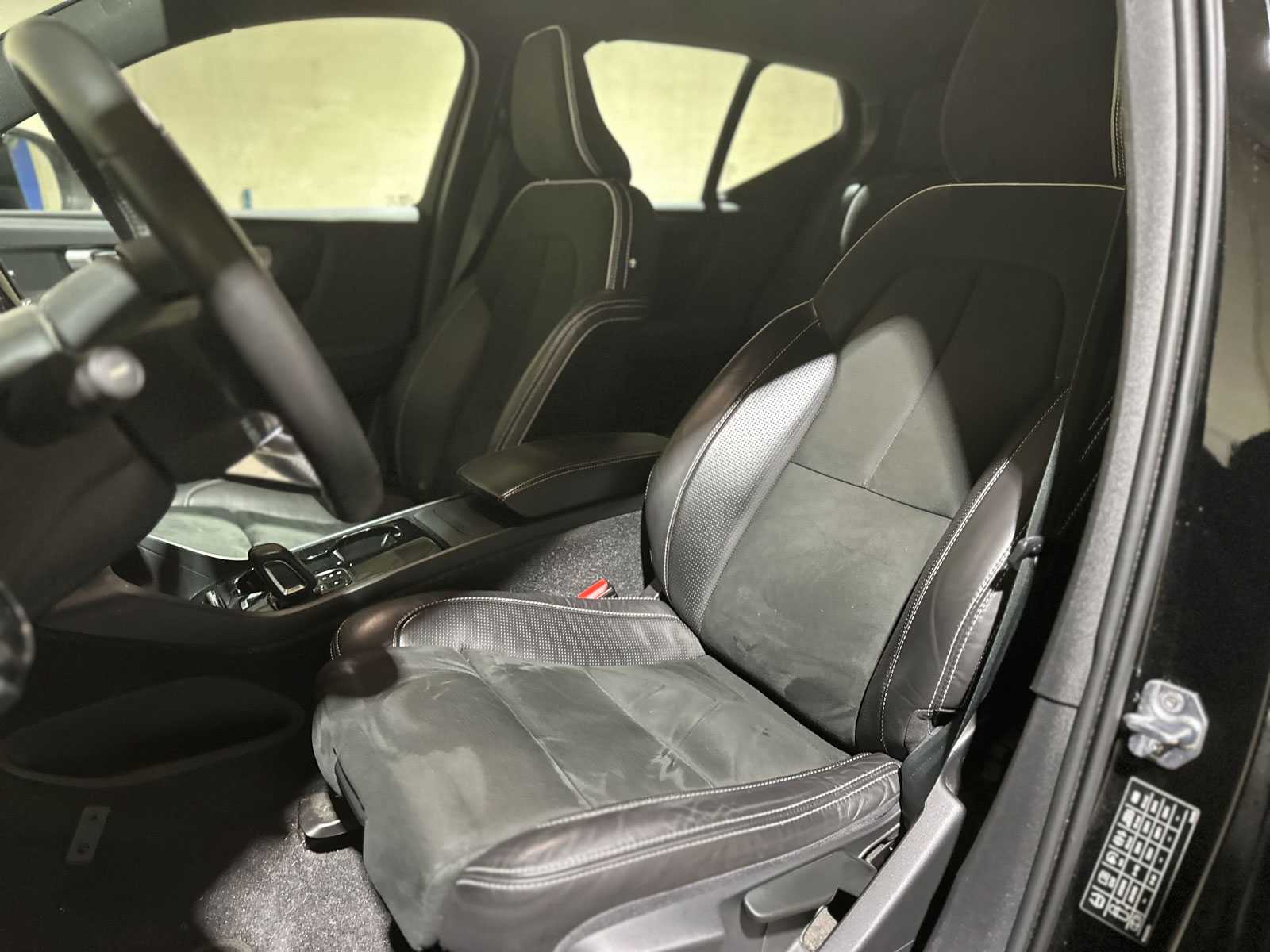 Volvo XC40 Recharge P8 AWD 408pk 2020 (Origineel-NL + 1e eigenaar), K-432-DP