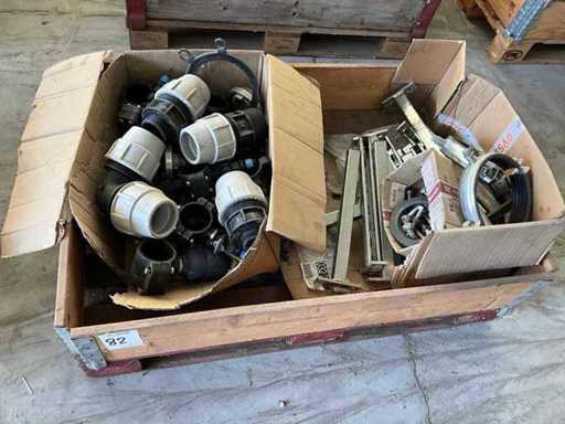 Beaucoup de pièces détachées