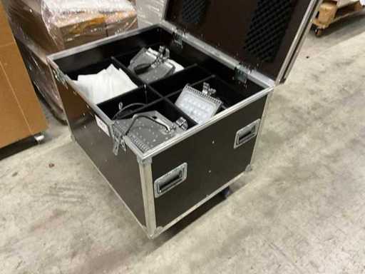 27 x illuminazione per stand espositivo, pannelli LED ultra-leggeri nella custodia // 20 × 150 L/30 cm x 20 cm // 7x 100 L/20 cm x 15 cm