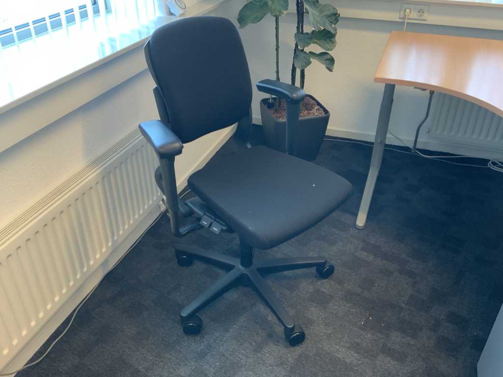 Ahrend Office Chair
