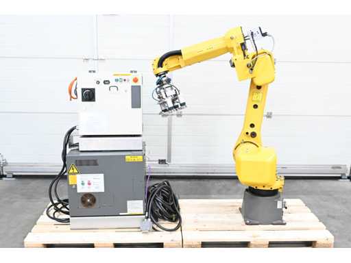 FANUC M-16IL Fanuc Robot M-16iL / A05B-1212-B302 inclusief A05B-2403-B013 + A05B-2301-C375