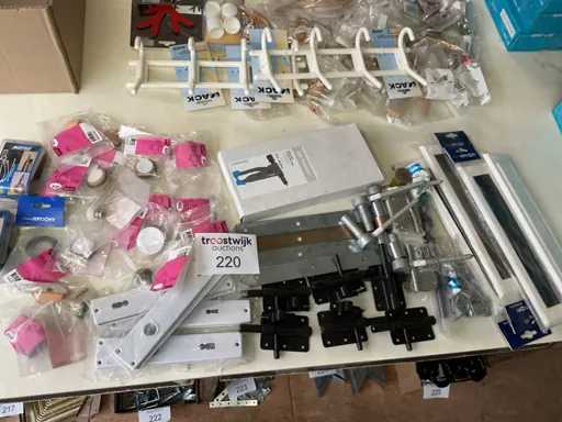 1 x partij bevestigingsmaterialen