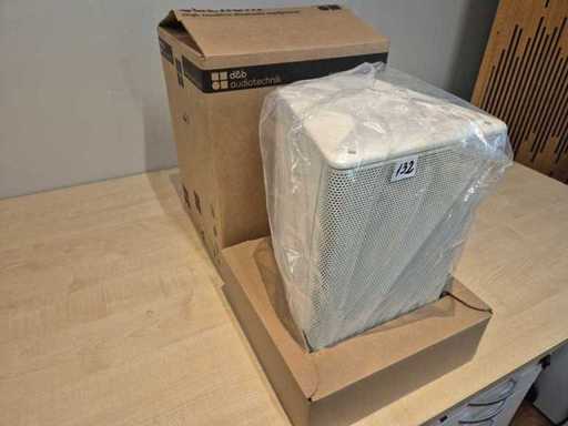 D&B - Audiotechnik 8S - Loudspeaker