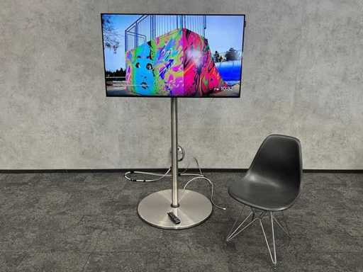 Samsung DC48E - monitor da 48" con treppiede girevole