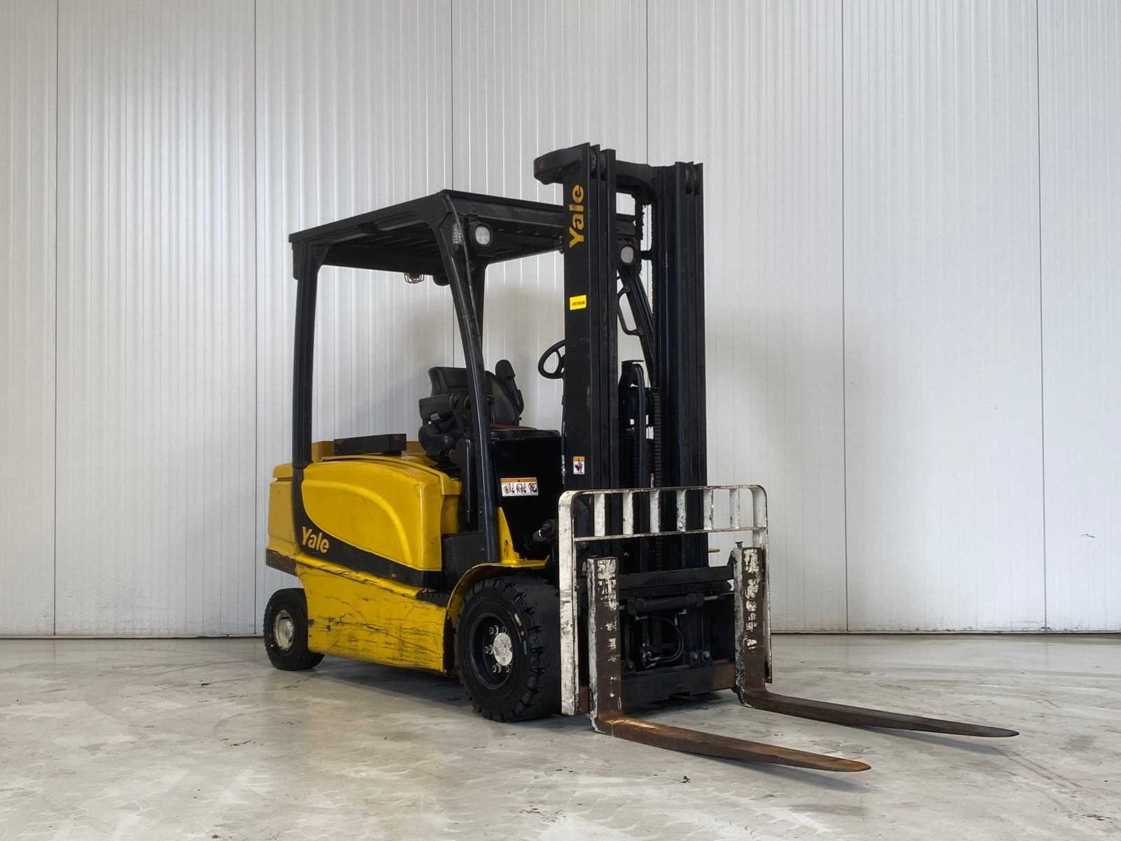 Yale – 2013 – ERP 35 VL – Forklift – Triplex – Free-lift – Side-shift
