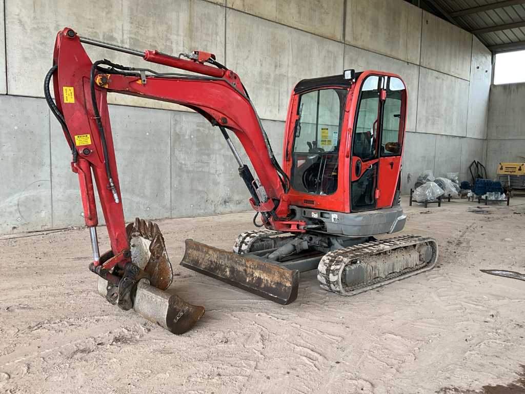 2014 JCB 8035 Midi Bagger