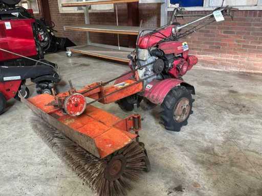 Honda Selbstfahrender Kehrer