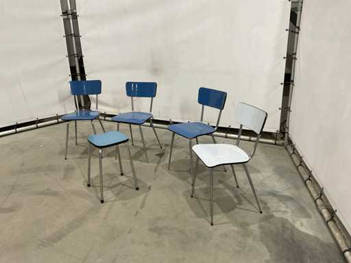 Chaises et tabourets vintage