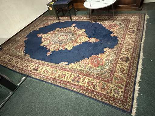 Tapis persan tissé à la main