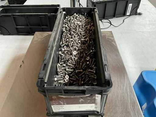 Würth 11.38kg Countersunk head screw M6x20 in stackable container