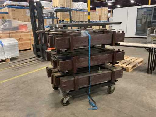 Série de pièces de machines