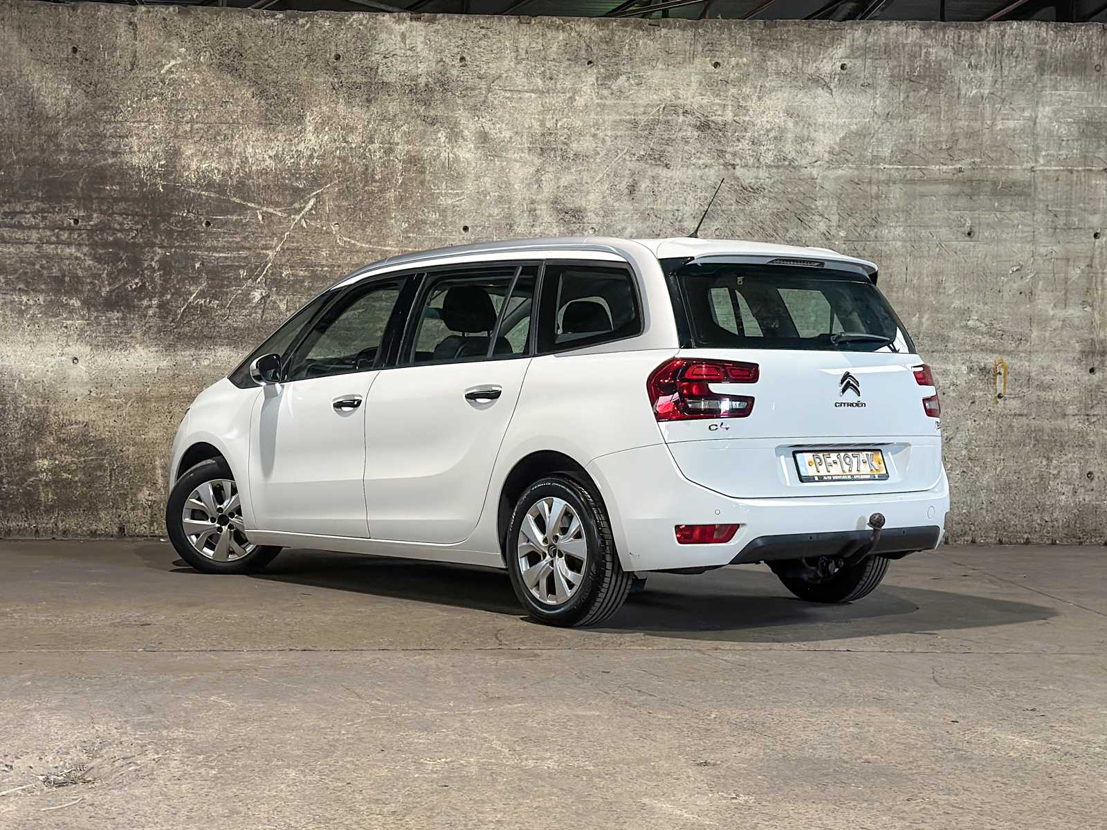 Citroen Grand C4 Picasso 1.6 e-THP Business 165pk 2017 (Origineel-NL) 7-persoons, PF-197-K