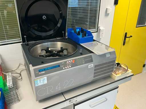 Jouan CR4 22 Centrifuge