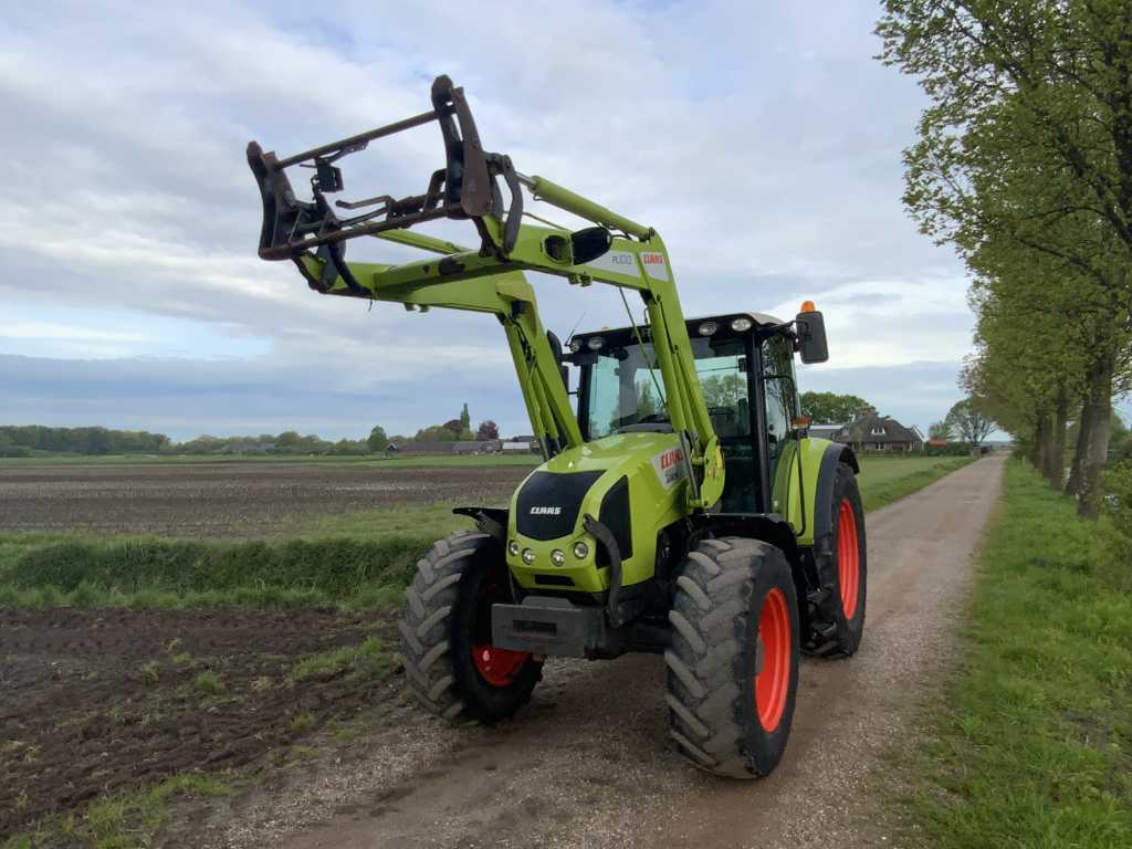 2013 Claas Arion 420 Tracteur agricole à quatre roues motrices avec chargeur frontal