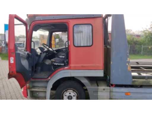 fd4e7072-a4b8-4f62-9566-f44698dcb3fe.mp4