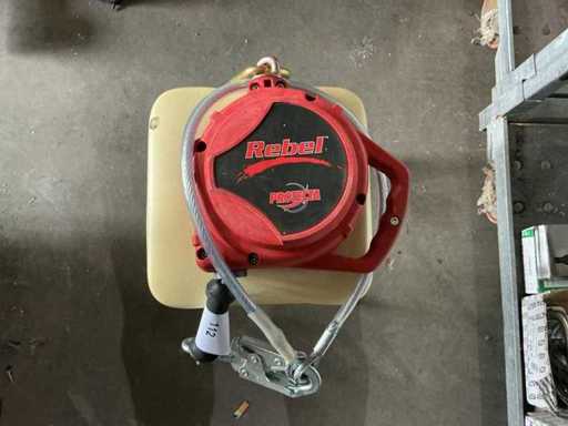 Protezione dalle cadute del blocco Rebel Proteca massimo 190 kg