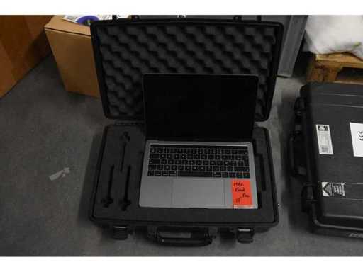 Apple - Macbook Pro 13 inch în husă de zbor - Altele