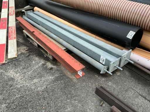 Podpory ze stali ocynkowanej (3x)