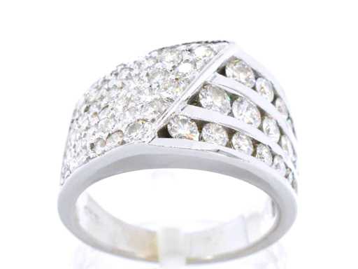 Gouden ring met diamanten