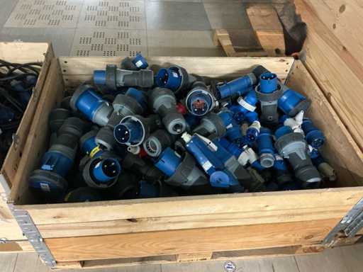 Krachstroom stekkers & CEE stekkers 63A 32A 16A Electronica