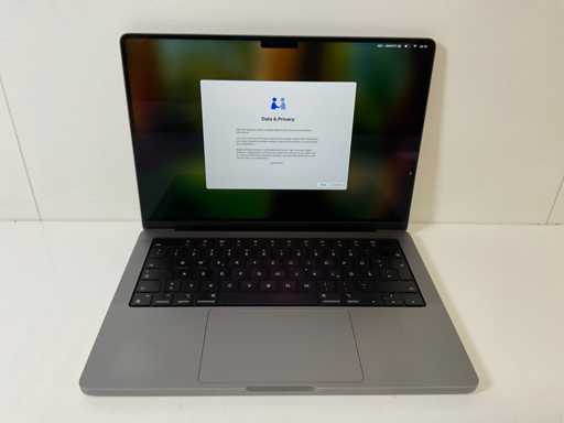 Apple MacBook Pro 14", Apple M1 Pro, 16GB RAM, 512GB NVMe Laptop