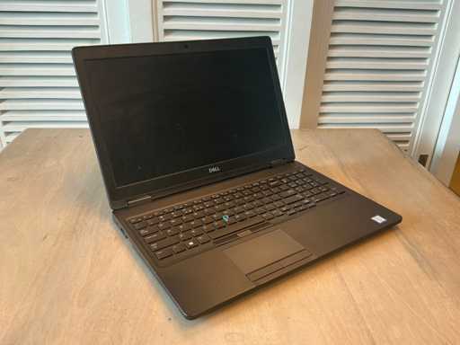 Notebooki — Dell Inc. — Latitude 5590