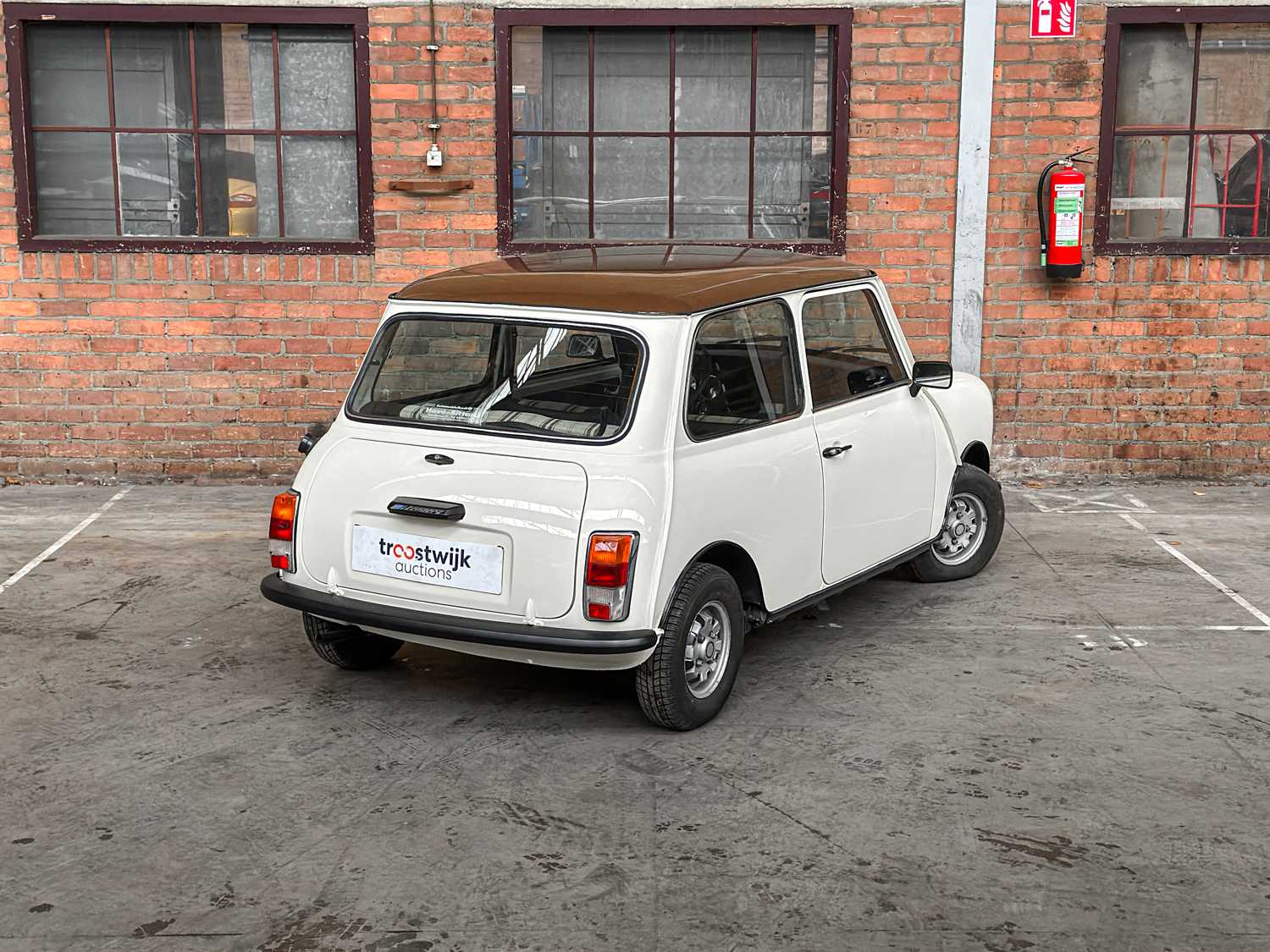 Austin Mini 1000 HLE 41pk 1984 (Origineel-NL), KS-40-RR
