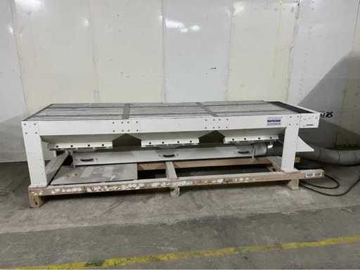 Tabella di Sninatura ed Estrazione del Politecnico Höcker | Industria della polvere di legno per l'estrazione del tavolo da lavoro
