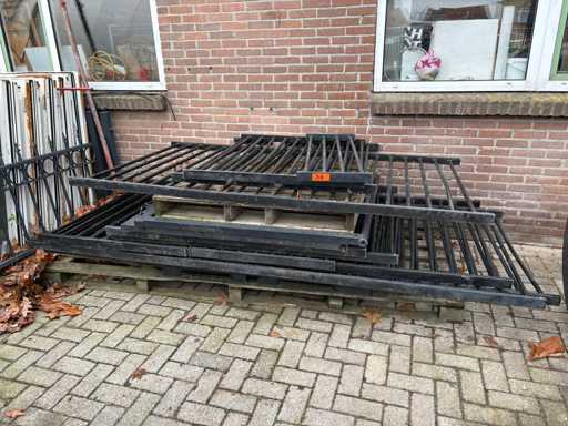 Restpartij spijlhek en spijlhekpoorten