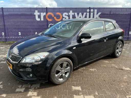 2011 - Kia pro_cee'd Passenger car