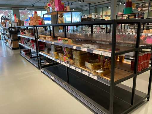 Batch of curling ribbons