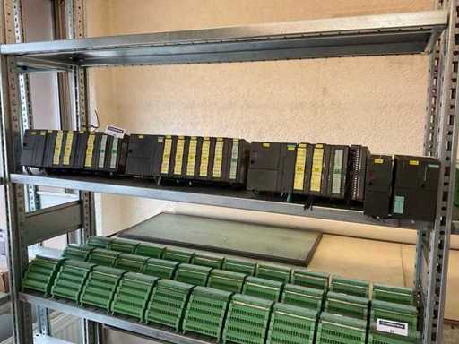 Siemens ET 200M and S7-300 Controller (4x)