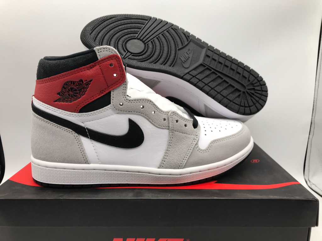 Nike Air Jordan 1 Retro High OG  White/Black-LT Smoke Grey Sneakers 37.5