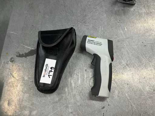 Voltcraft IR 900-30S Infrared Thermometer