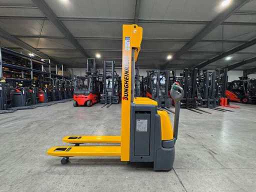06/2018 Servicio + UVV 05/2027 Jungheinrich EJC216 1.600 kg Transpaleta Apiladora de Hormigas 4020 Horas