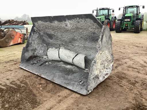 Volvo geschlossene Schaufel Bodenschaufel Anbaugerät