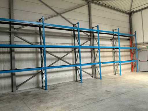 Tire rack