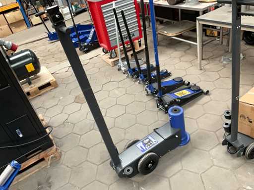 Mammuth FJ30AHF Cricche del Garage