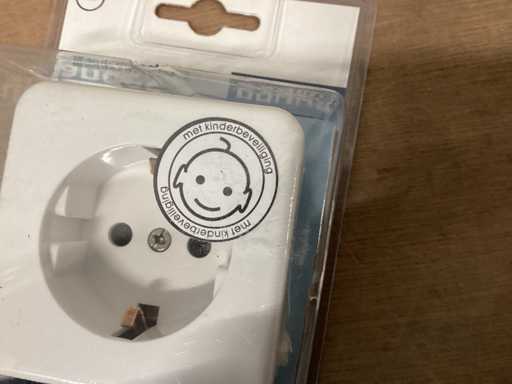 Gamma opbouw wandcontactdoos (48x)