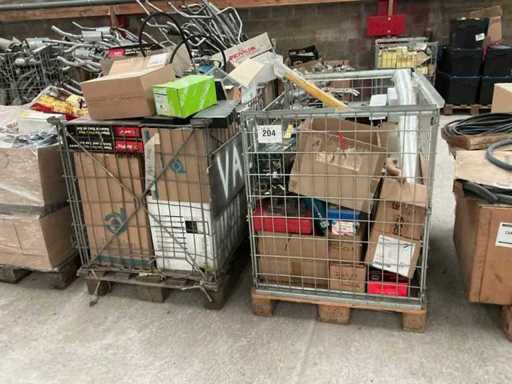 Verschiedene Fahrzeugzubehörteile