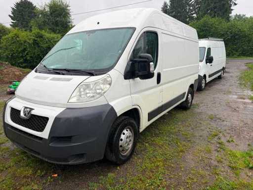 2012 Peugeot Boxer Pickup Truck