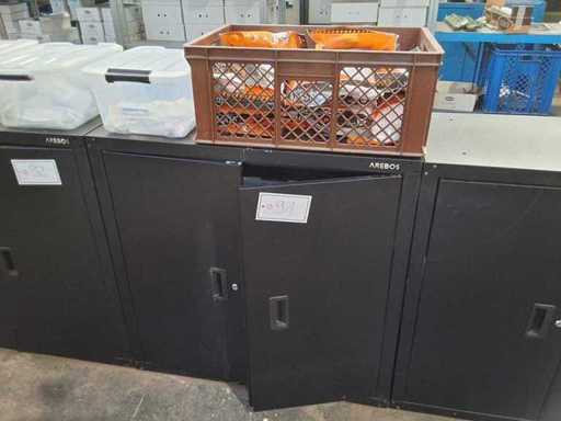   Schrank AREBOS mit Inhalt