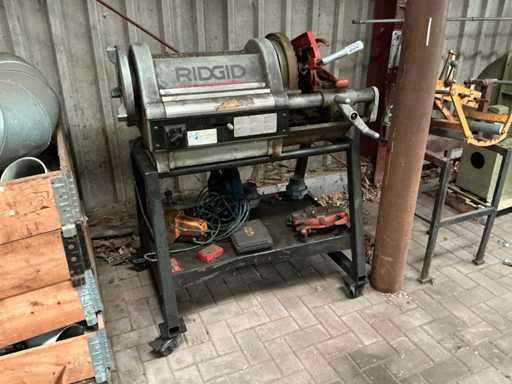 Ridgid 1224 Threading Machine