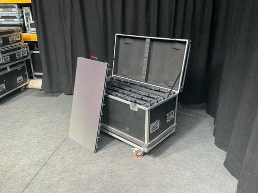 Lot van diverse Led-wanden met accessoires.