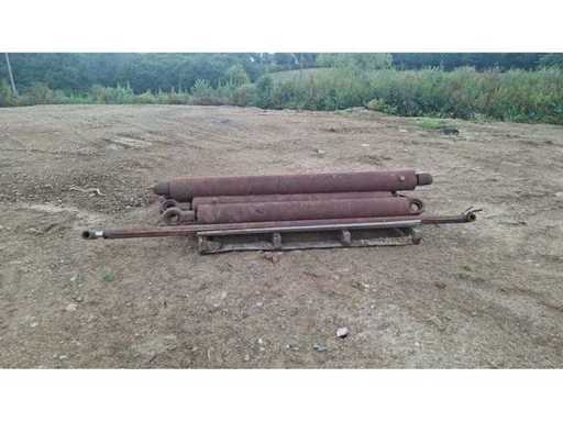 AJK pistons - 25 Ton