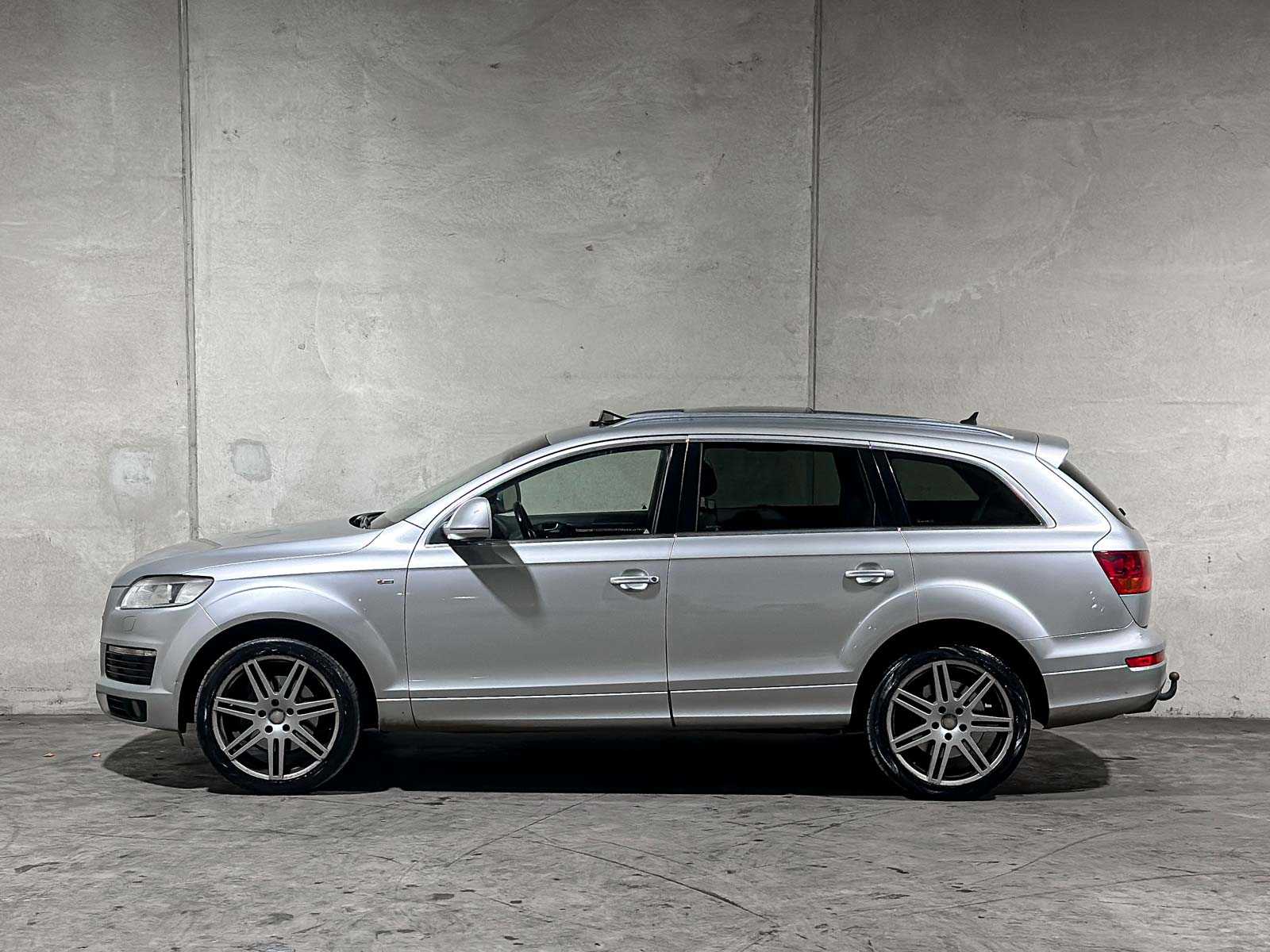 Audi Q7 4.2 FSI Quattro Pro Line+ 4+2 349pk 2007 (Origineel-NL), 23-TR-LK